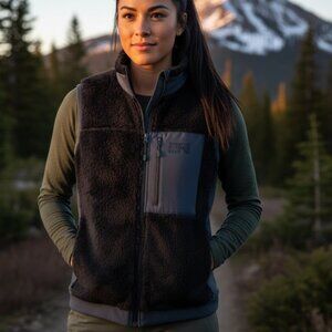 Mountain Hardwear Polartec High-Pile Fleece Vest – Med